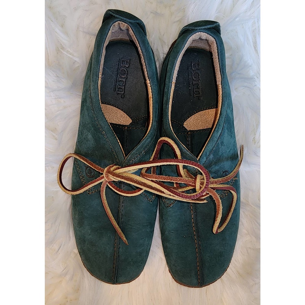 Born Sahara Nubuck Leather Shoe Lace Up Moccasin Women